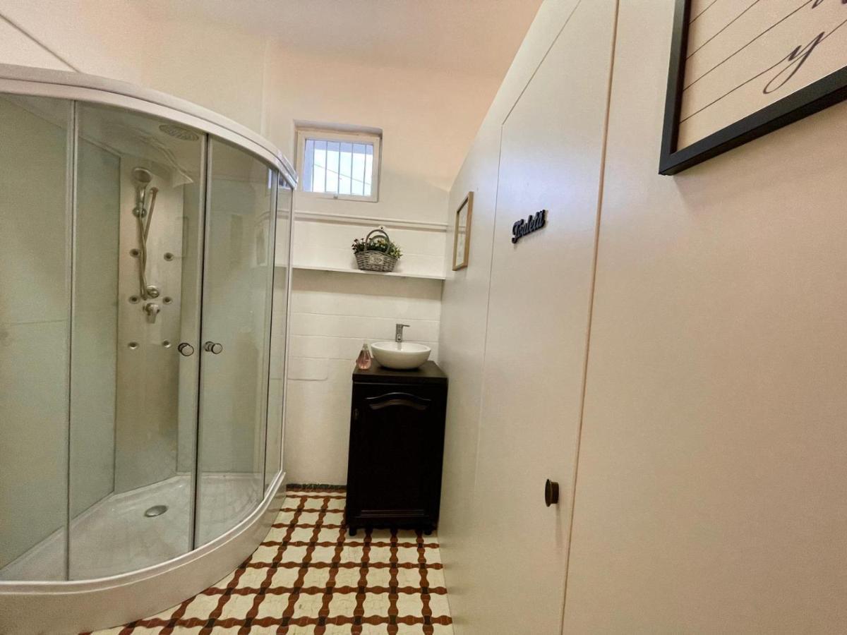 Premier Rooms Ploieşti Esterno foto